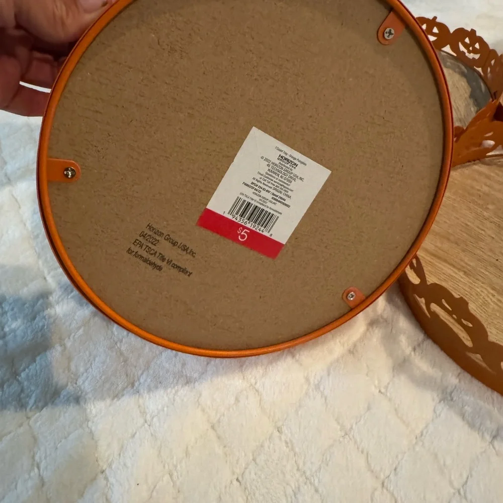 Target Pumpkin Round Trays (4)